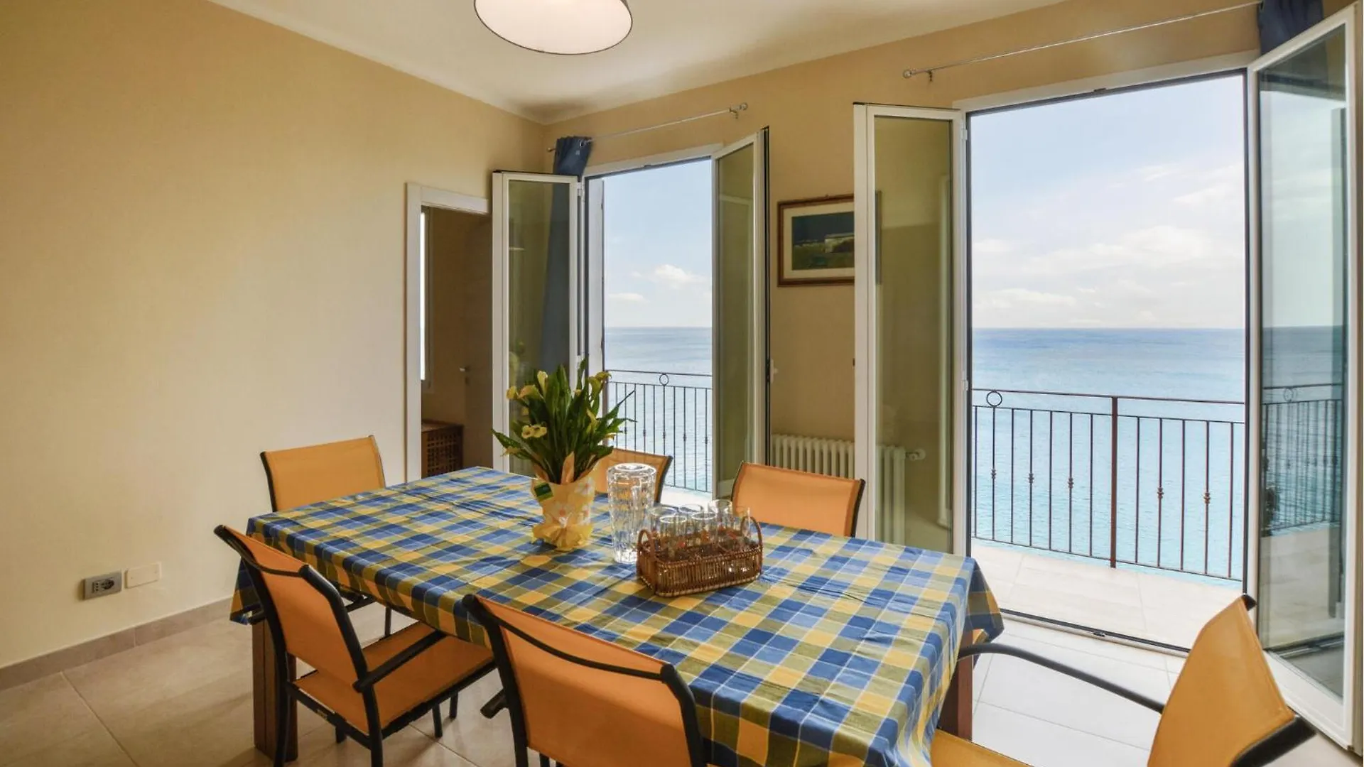 2 Bedroom Awesome Home In Cipressa