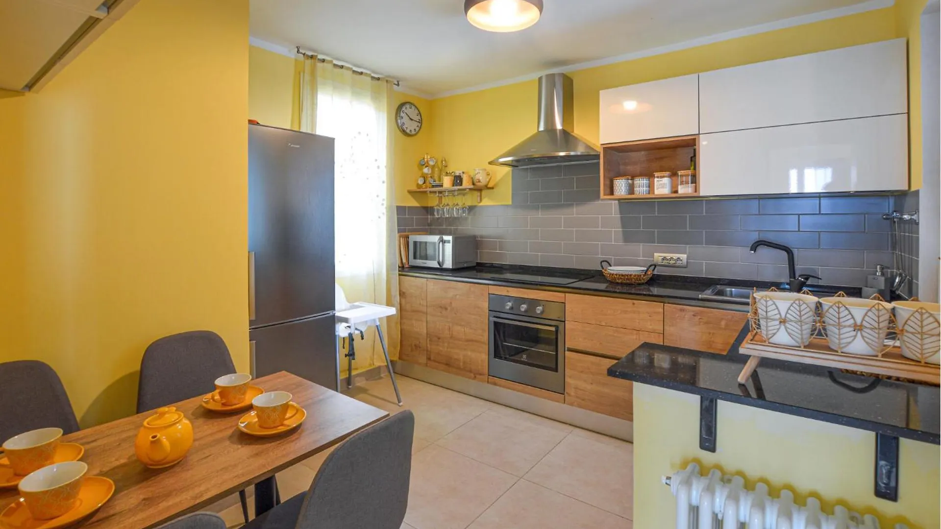 2 Bedroom Awesome Home In Cipressa Holiday home