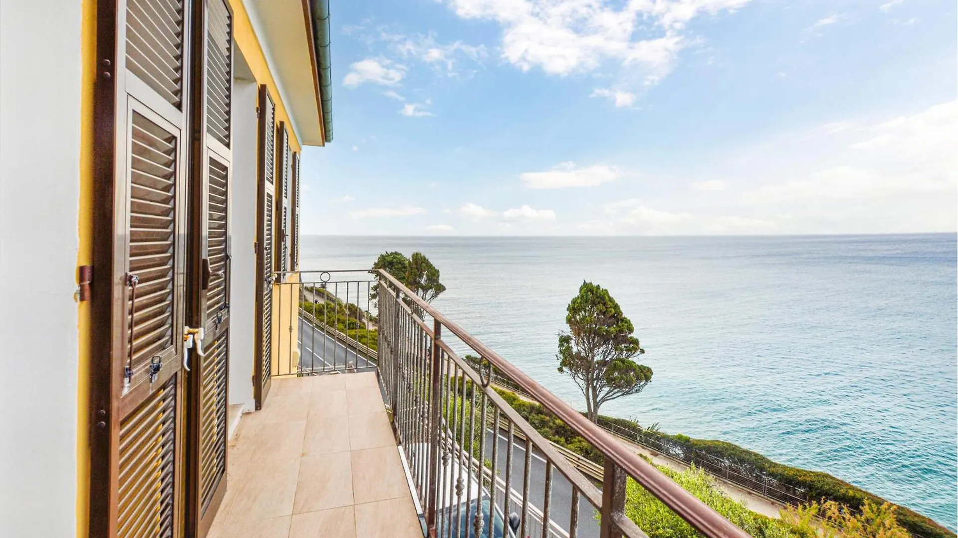 2 Bedroom Awesome Home In Cipressa 0*,