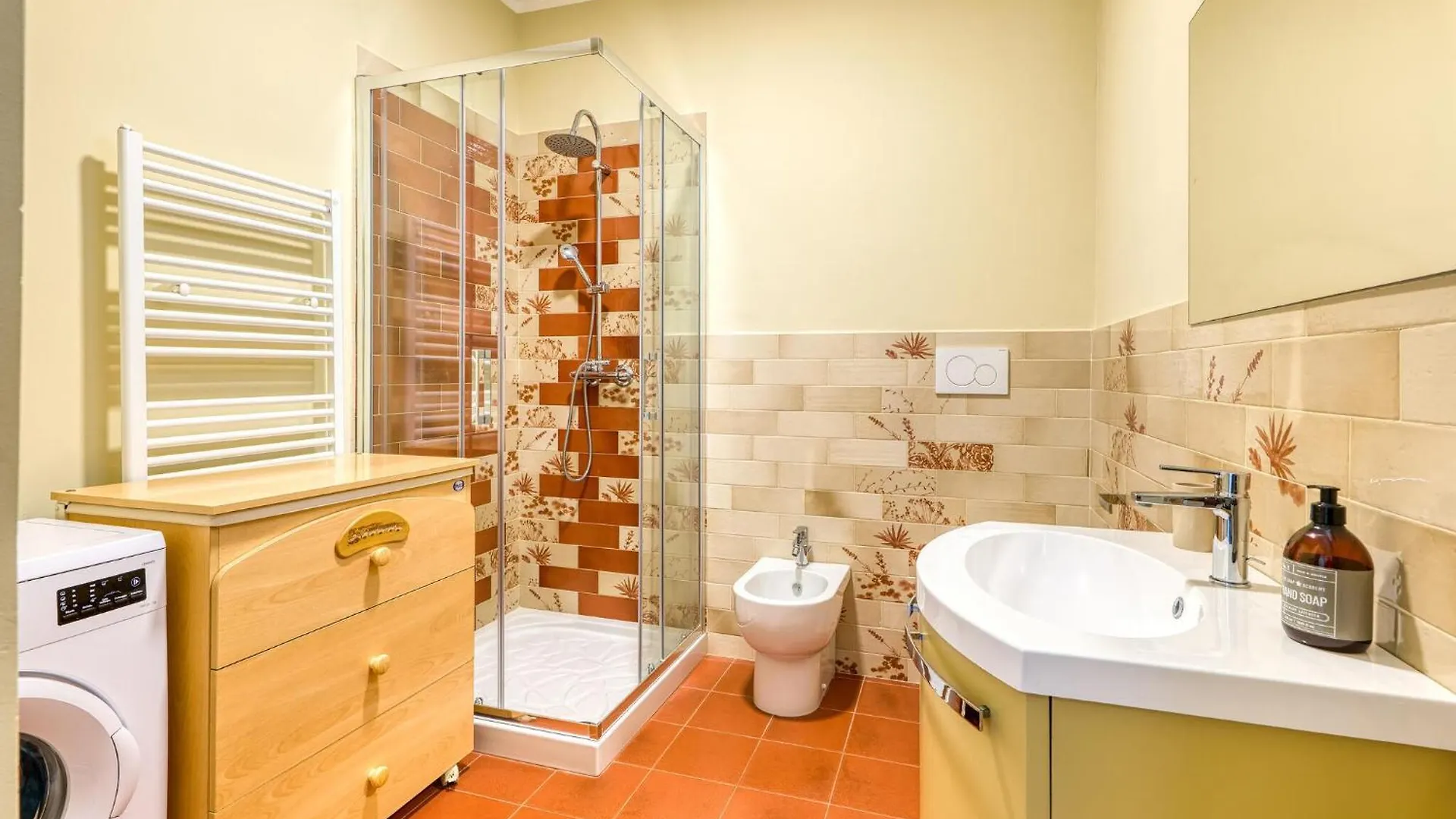 2 Bedroom Awesome Home In Cipressa Italia